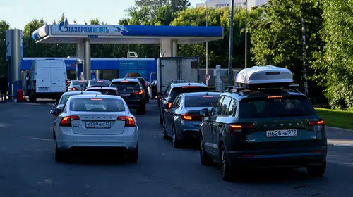 Rusya enerji piyasasında iki kritik bölgede akaryakıt sınırlaması