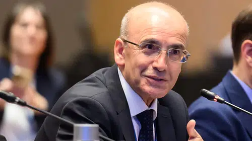 Hazine ve Maliye Bakanı Şimşek yıl sonu enflasyon tahminini açıkladı
