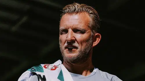 Fenerbahçe teknik heyet yapılanmasında Dirk Kuyt gelişmesi