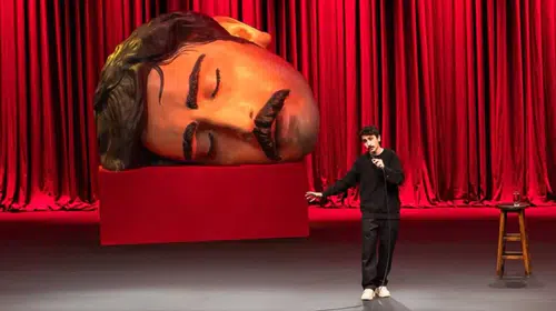 Deniz Göktaş Harbiye performansıyla dijital platformlara taşındı