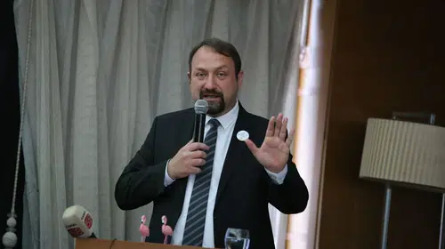 İzmir CHP İl Başkanlığında yeni dönem ve ilk temaslar