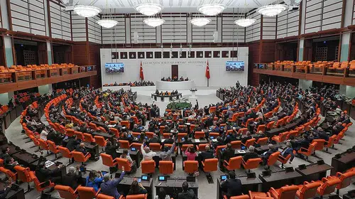 Tarım ve orman arazilerinin kullanımını değiştiren yasa mecliste onaylandı
