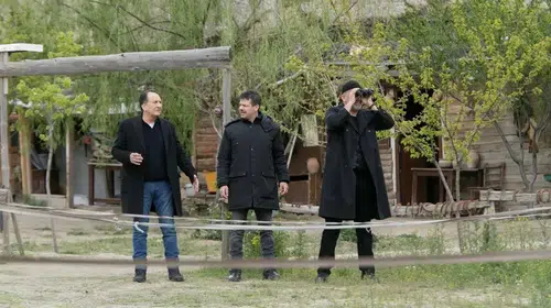 Arka Sokaklar sezon finali ile ekran macerasına ara veriyor