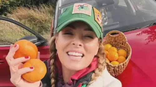Doğa Rutkay Kamal şehir temposunu geride bırakıp Urla'ya yerleşti