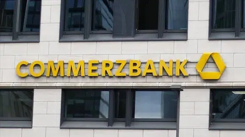 Commerzbank İtalyanların satın alma teklifine kapıları kapattı