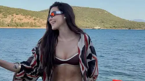 Dilara Aksüyek Bodrum setinden tatil kareleri paylaştı