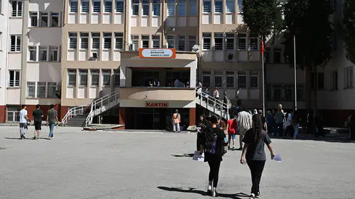 ÖSYM sınav kapısında yaşanan mağduriyetleri incelemeye aldı