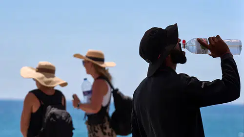 İspanya genelinde aşırı sıcaklar nedeniyle geleneksel ateşler yasaklandı