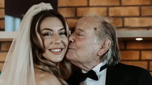 Ege Kökenli sosyal medya üzerinden gelen çirkin yoruma tepki gösterdi