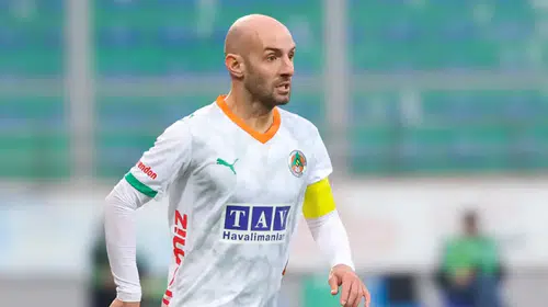 Alanyaspor formasına veda eden Efecan Karaca için yolun sonu
