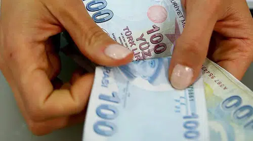 Bankalar yeni müşteri kapmak için faizsiz kredi limitlerini yükseltti