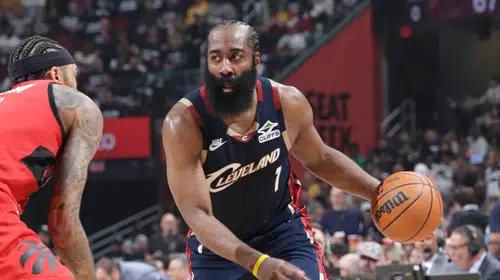 James Harden hakkında çıkan hukuki sorunlar transferi riske attı