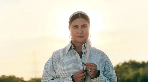 Sibel Can Belek konserindeki sahne kostümüyle sosyal medyayı ikiye böldü