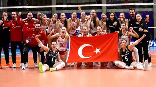 U17 Kız Milli Takımı Dünya Şampiyonası finalinde rakibini bekliyor