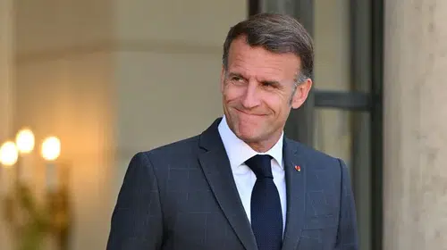 Macronun tatil tercihi Fransada siyasi tartışma başlattı