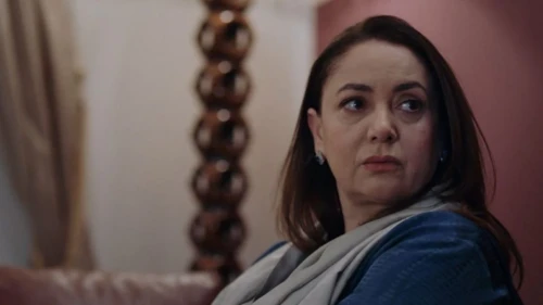 Sibel Taşçıoğlu Kimdir? Pembe Karakteriyle Tanınan Oyuncunun Son Projesi Gündemde
