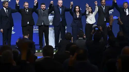 Ankara Kulislerinde Sürpriz Trafik: 8 Belediye Başkanı Daha AK Parti Yolunda