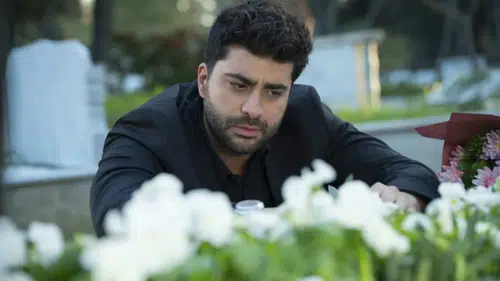 Fatih diziden ayrıldı mı? Doğukan Güngör Kızılcık Şerbeti'nden neden çıkarıldı?