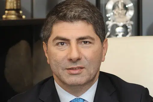 Fenerbahçe Yöneticisi Hakan Safi: Hayatı ve Kariyeriyle Tanışın!