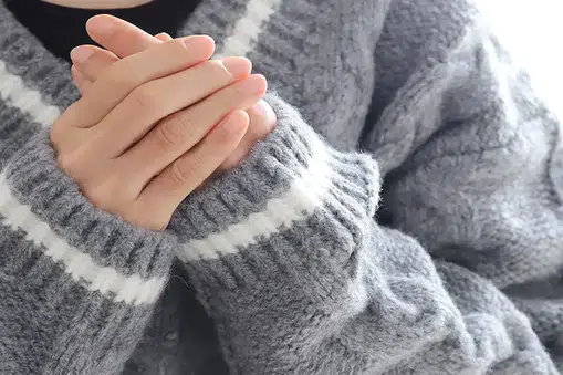 Sürekli Üşüme Hissi Neden Ortaya Çıkıyor? Uzmanlardan 6 Önemli Sebep Açıklaması