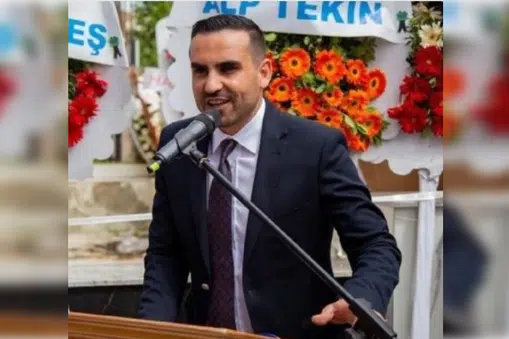 Başkanlık Dönemini Geride Bırakan Ferdi Zenginoğlu'nun Kuşadası Spor Kulübü'ndeki Katkıları ve Geçmişi