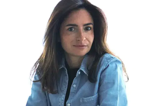 Gülru Gezer: Kimdir ve Hayatı Hakkında Bilgiler?