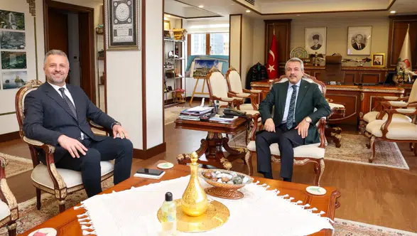 Rize Valiliği’nde Makam Ziyaretleri: Turizm, Tarım ve Gençlik Gündemdeydi