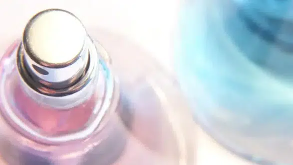 Parfüm, deodorant ve kolonya kullanmak orucu bozar mı?