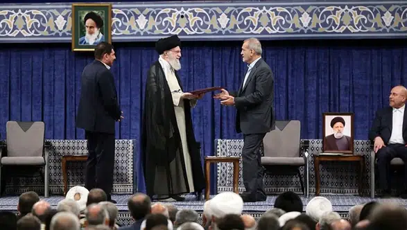 İran Dışişleri Bakanı Arakçi: Hamaney ve Pezeşkiyan hayatta!