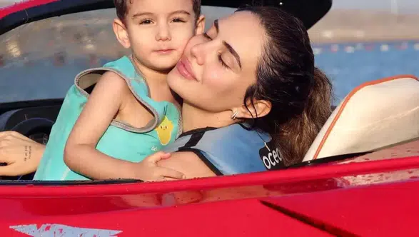 Ece Ronay’ın hayatı (kimdir), ne zaman evlendi, çocuğu kim, kaç yaşında, aslen nereli?