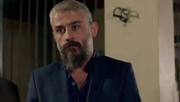 Görkem Arslan: Poyraz Karayel'deki Sefer Rolüyle Tanınan Yetenekli Oyuncunun Hayatı ve Vefatı