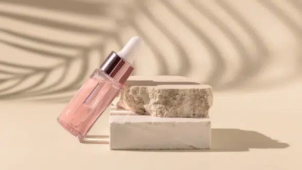 En İyi Retinol Serumu - Tavsiyeleri ve Markaları 2026