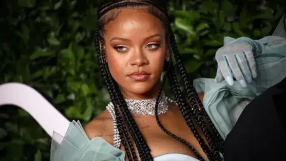 Rihanna'nın Malikanesine 10 Kurşunla Saldırı: Hayranlarını Üzen Olay!
