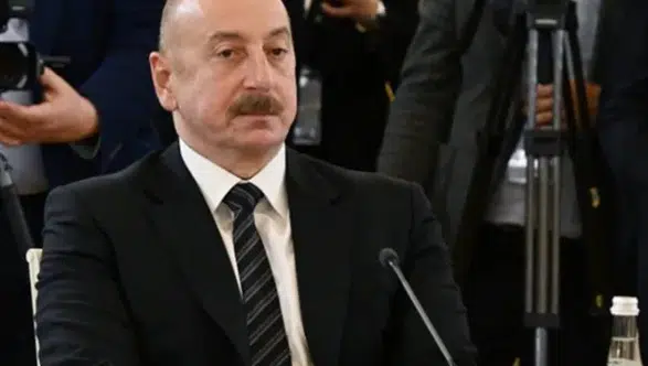 Aliyev, Çekya Başbakanı Babis ile İkili İlişkileri Geliştirmek İçin Bir Araya Geldi