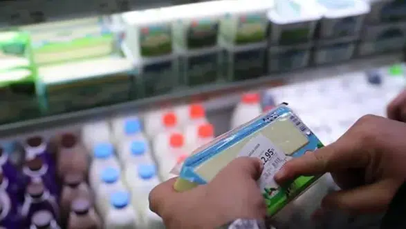 Market raflarında ezber bozan düzenleme: Tarihi geçen ürünler için yeni kural dönemi başladı