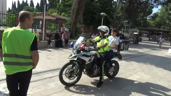 LGS sınavında kimlik krizini polis desteğiyle aştı