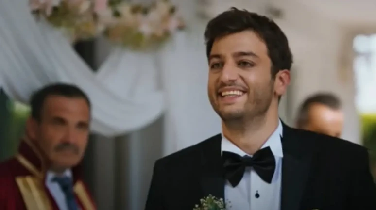 Genç Komedyen Cenan Adıgüzel’in Hayatı ve Kariyeri: Nereli, Kaç Yaşında, Hangi Projelerde Yer Aldı?