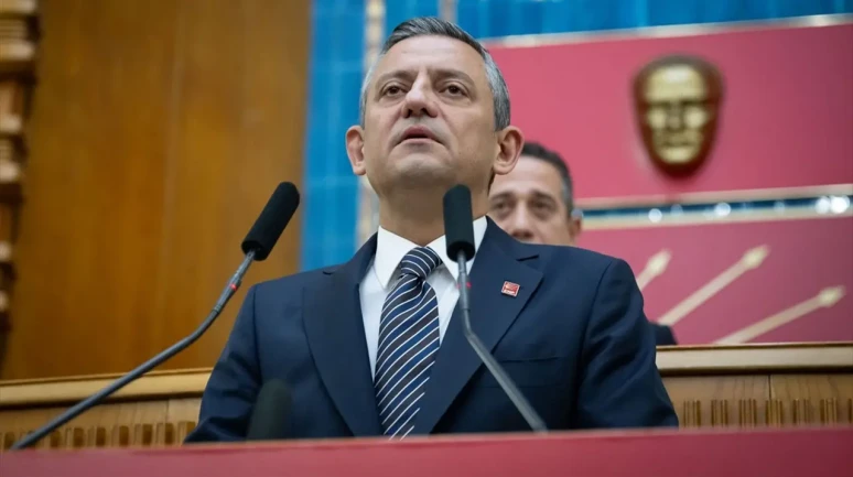 Özgür Özel’e ‘Cumhurbaşkanına Hakaret’ ve ‘Tehdit’ Soruşturması! Siyasi Gündem Karıştı