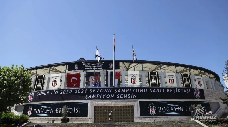 Beşiktaş Bombayı Patlattı! Milli yıldız İstanbul’a geliyor, taraftar coştu!