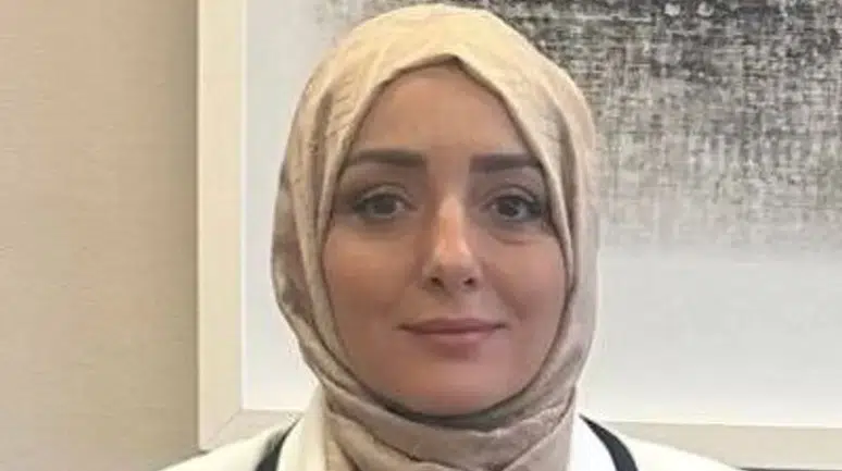 Saadet Oruç kimdir, kaç yaşında, nereli, eşi kim, görevi ne? Gazetecilik ve danışmanlık kariyeri