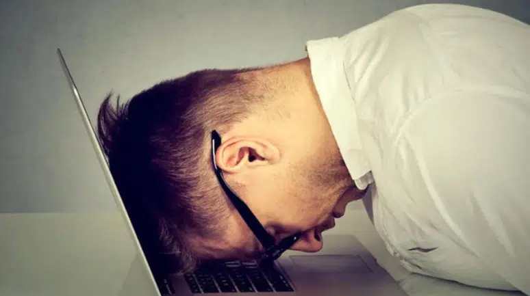 ⚠️ Uzmanlar Uyardı: Bu Belirti “Dijital Tükenmişlik” İşareti Olabilir