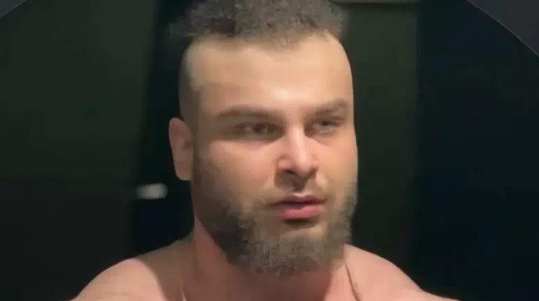 Hukuk öğrencisinin dehşet saçtığı an: Tartışmayı ayırmak isteyen komşusunu 6 yerinden bıçakladı