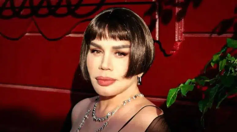 Minik Serçe, Yeni Albümünü Evinde Şaşalı Bir Partiyle Kutluyor!