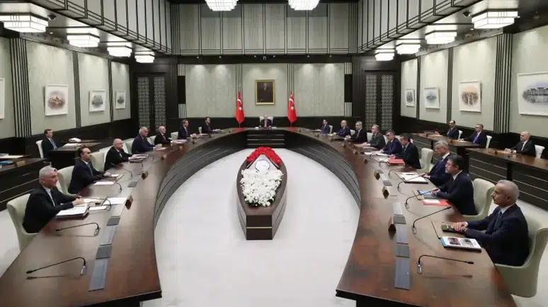 Kabine Toplantısı Yarın Gerçekleşiyor: Gündemin Zirvesinde Okul Güvenliği!