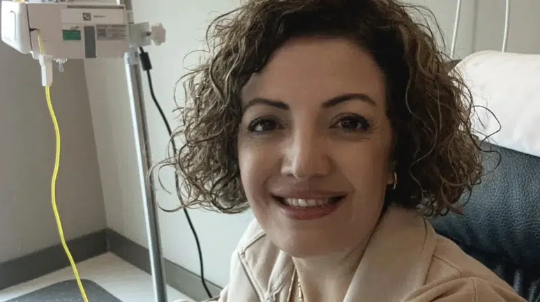Yıllarca kanser hastalarının şifasına tanıklık etti, o kitleyi fark edince kendi mücadelesini başlattı: Mesleği hayatını kurtardı