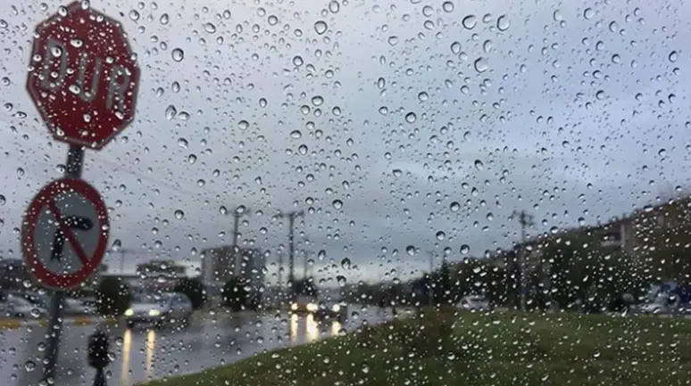 İstanbul'a yağmurlu günler geri dönüyor: Meteorolojiden kritik hafta uyarısı