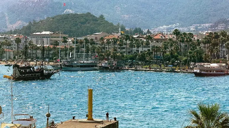 Tatil rotalarında ekonomi savaşı: Türkiye mi Yunanistan mı daha cazip?