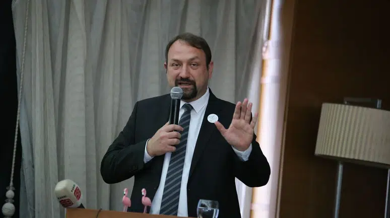 İzmir CHP İl Başkanlığında yeni dönem ve ilk temaslar