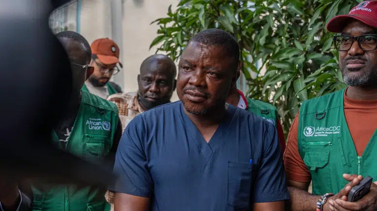 Ebola ile mücadele eden hemşirenin yaşam mücadelesi ve sonrası