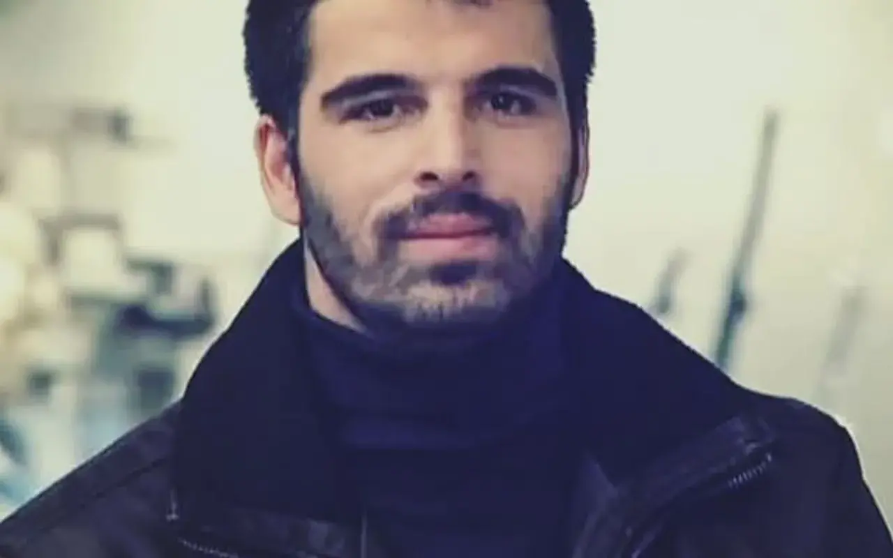 Mehmet Akif Alakurt kimdir? Mehmet Akif Alakurt öldü mü, bekâr mı, evli mi, çocuğu var mı, hangi dizilerde oynadı? 3